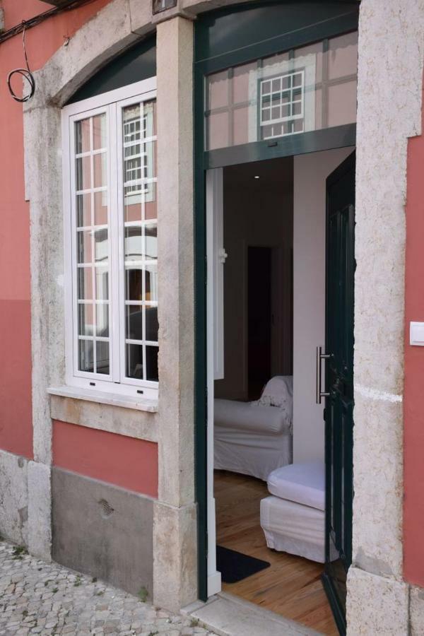 Cool Tailor Made 2 Bedroom Apartment リスボン エクステリア 写真