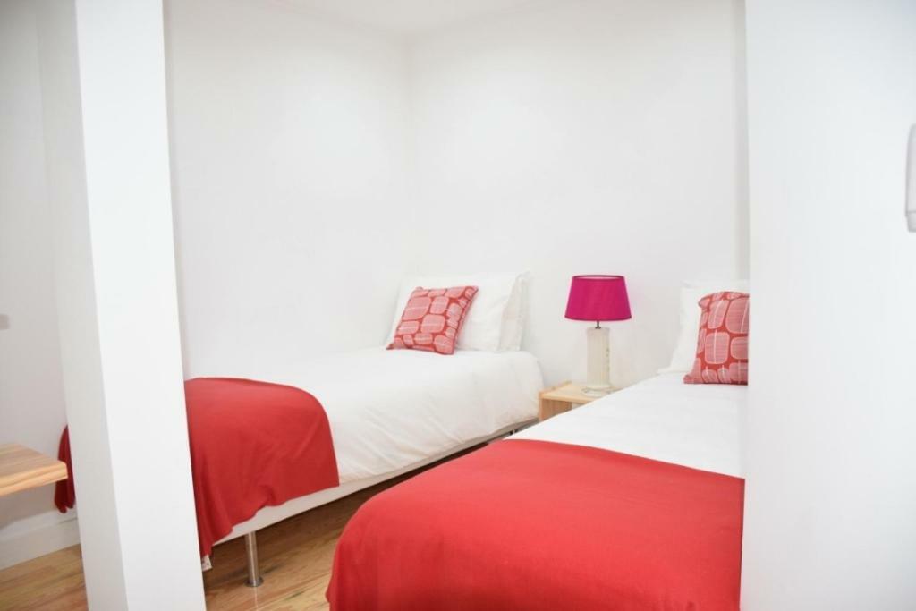 Cool Tailor Made 2 Bedroom Apartment リスボン エクステリア 写真